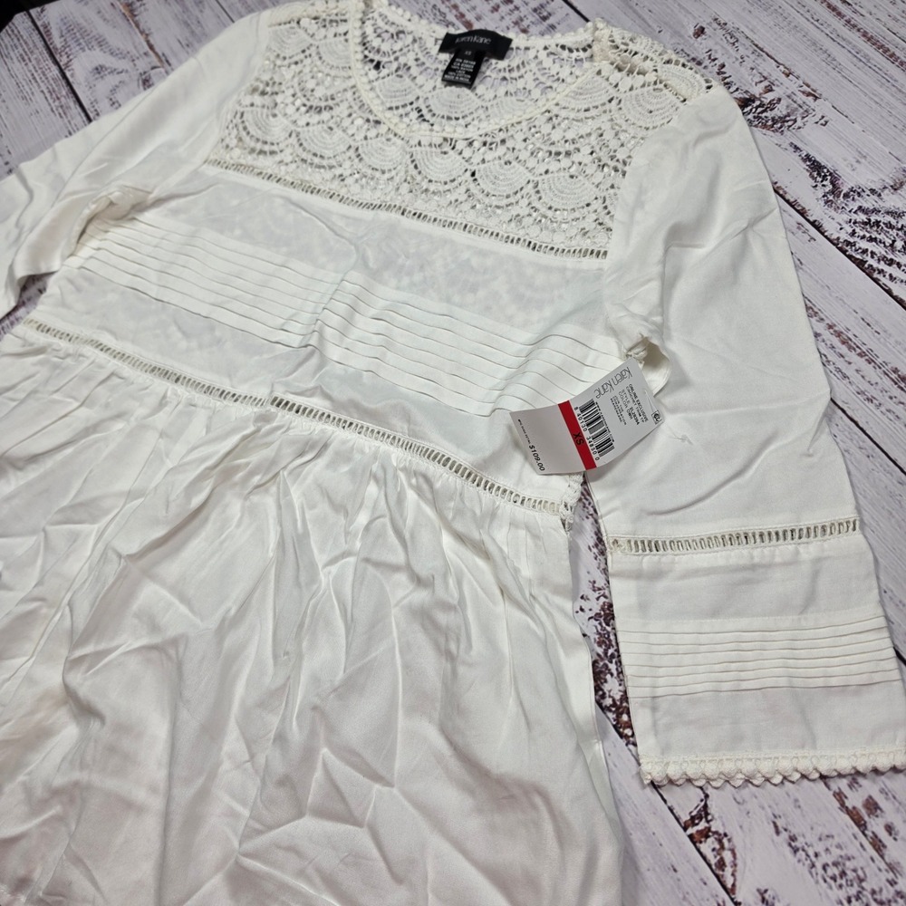 Karen Kane Crochet Trim Top Womens XS Off White NWT Lace‎ Pleated Peplum Blouse